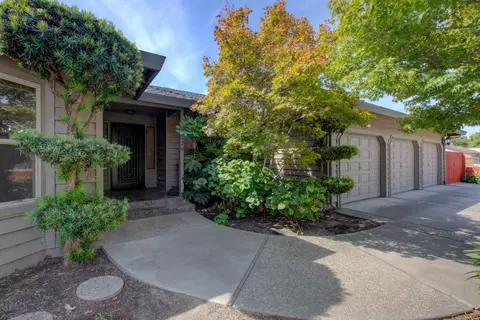 2520 Emerald Way, Turlock, CA 95382 photo 2
