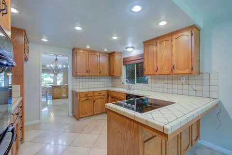 2520 Emerald Way, Turlock, CA 95382 photo 10