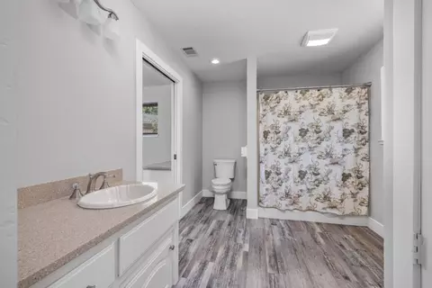Bath - 3424 Wycliffe Dr, Modesto, CA 95355 photo 6 of 6