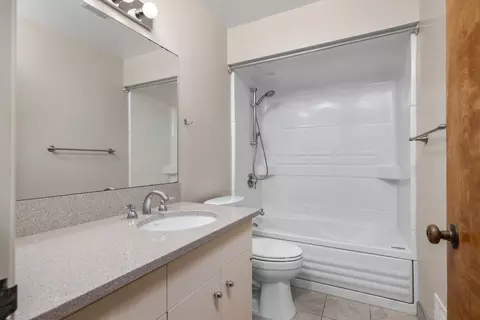 Bath - 3424 Wycliffe Dr, Modesto, CA 95355 photo 5 of 6