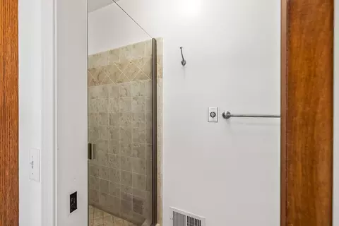 Bath - 3424 Wycliffe Dr, Modesto, CA 95355 photo 1 of 6