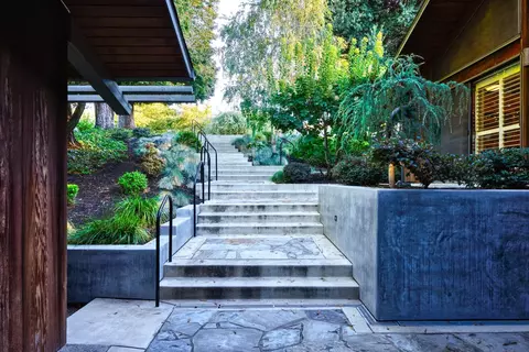 Exterior - 3424 Wycliffe Dr, Modesto, CA 95355 photo 4 of 30