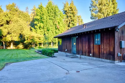 Exterior - 3424 Wycliffe Dr, Modesto, CA 95355 photo 15 of 30