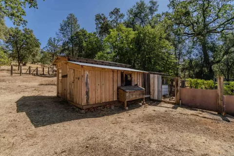 8979 Sheep Ranch Rd, Mountain Ranch, CA 95246 photo 16