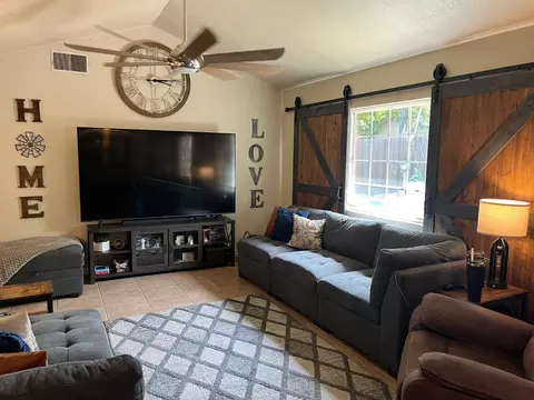 Living - 2021 Durango Ln, Modesto, CA 95355 photo 1 of 3