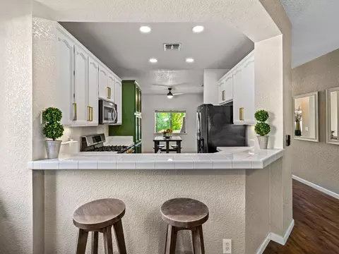 Kitchen - 417 Weider Ct, Folsom, CA 95630 photo 1 of 4