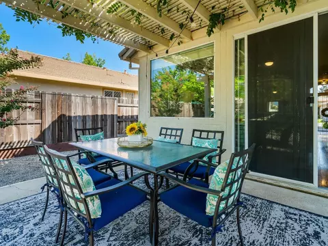Exterior - 417 Weider Ct, Folsom, CA 95630 photo 7 of 7