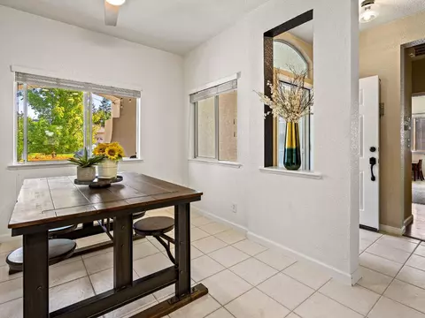 Dining - 417 Weider Ct, Folsom, CA 95630 photo 1 of 2