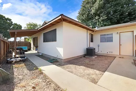 Exterior - 1900 Floyd Ave, Modesto, CA 95355 photo 10 of 11