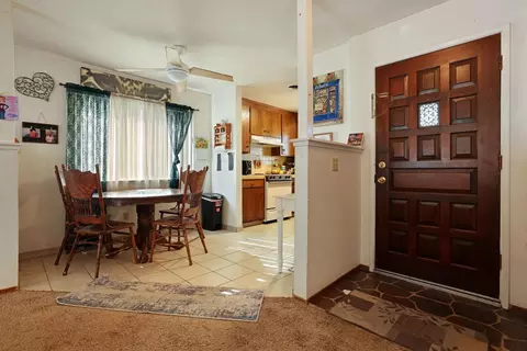 Entry Way - 1900 Floyd Ave, Modesto, CA 95355 photo 8 of 12