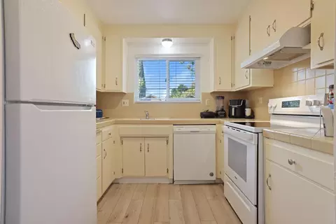 Kitchen - 1900 Floyd Ave, Modesto, CA 95355 photo 1 of 3
