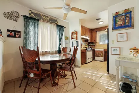 Dining - 1900 Floyd Ave, Modesto, CA 95355 photo 2 of 3