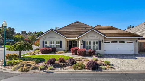 24 River Pointe Cir, Lodi, CA 95240 photo 1