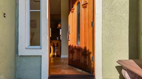 Entry Way - 2161 David Ernest Ct, Tracy, CA 95377 photo 1 of 8
