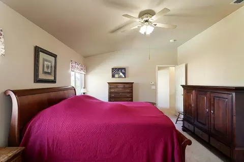 Bedroom - 2161 David Ernest Ct, Tracy, CA 95377 photo 2 of 4