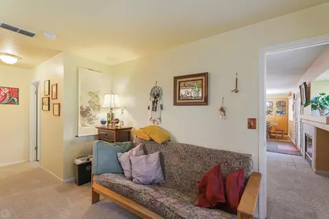 Entry Way - 2161 David Ernest Ct, Tracy, CA 95377 photo 3 of 8