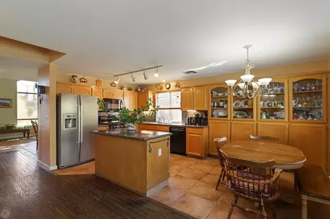 Kitchen - 2161 David Ernest Ct, Tracy, CA 95377 photo 1 of 5