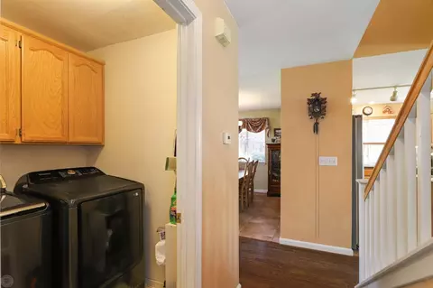 Entry Way - 2161 David Ernest Ct, Tracy, CA 95377 photo 4 of 8