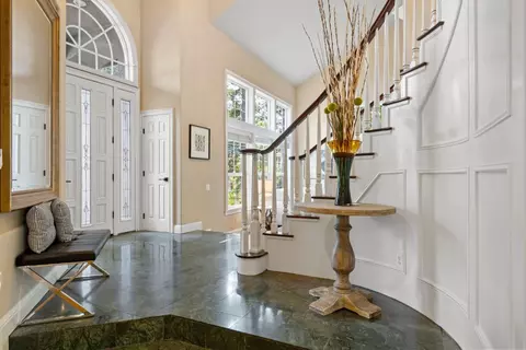 Entry Way - 103 Wolf Point Ct, Folsom, CA 95630 photo 3 of 4