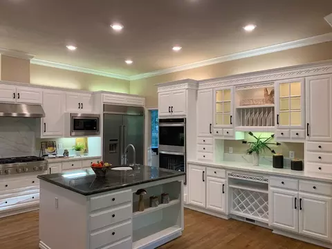 Kitchen - 103 Wolf Point Ct, Folsom, CA 95630 photo 4 of 5