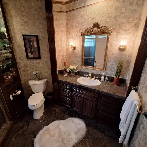 Bath - 103 Wolf Point Ct, Folsom, CA 95630 photo 2 of 7