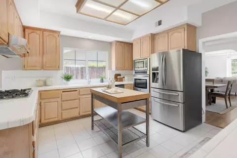 Kitchen - 3421 Morro Bay Ave, Davis, CA 95616 photo 2 of 2