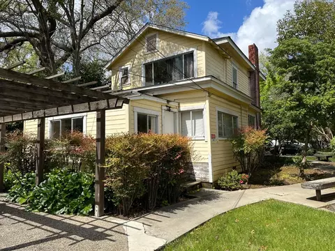 381 E 4th St, Chico, CA 95928 photo 3