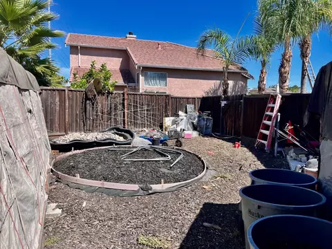 Exterior - 3217 Jeanette Ct, Tracy, CA 95376 photo 5 of 6
