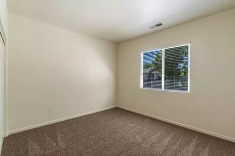 Bedroom - 1853 Lloyd C Gary Dr, Tracy, CA 95376 photo 3 of 5