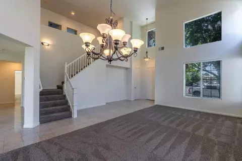 Living - 1853 Lloyd C Gary Dr, Tracy, CA 95376 photo 3 of 9