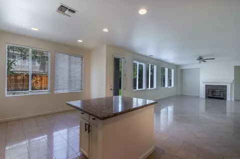 Living - 1853 Lloyd C Gary Dr, Tracy, CA 95376 photo 7 of 9