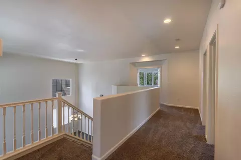 Entry Way - 1853 Lloyd C Gary Dr, Tracy, CA 95376 photo 2 of 4