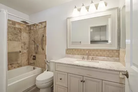 Bath - 3117 Newport Ter, Davis, CA 95618 photo 1 of 3