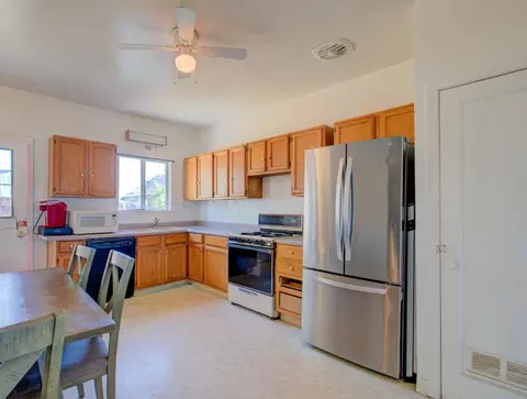 203 E 10th St, Tracy, CA 95376 photo 5