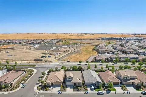 4591 Streambed Dr, Folsom, CA 95630 photo 46