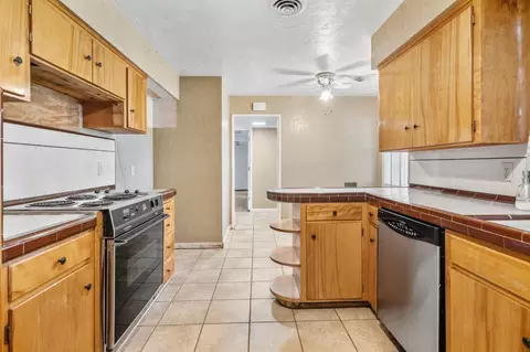 710 Myrtle Ave, Galt, CA 95632 photo 11