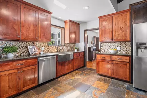 Kitchen - 1205 Mae Ave, Tracy, CA 95376 photo 4 of 8