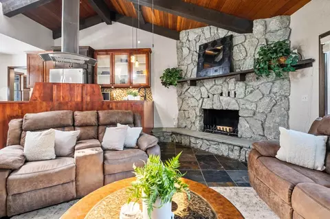 Living - 1205 Mae Ave, Tracy, CA 95376 photo 4 of 5