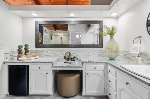 Bath - 1205 Mae Ave, Tracy, CA 95376 photo 4 of 4