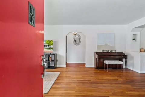 Entry Way - 1205 Mae Ave, Tracy, CA 95376 photo 1 of 11