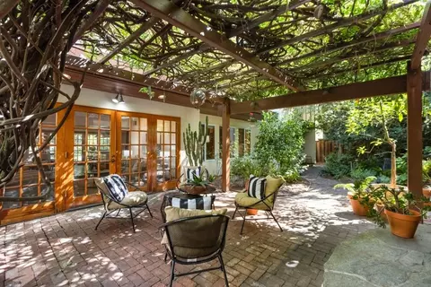 Exterior - 2317 Elendil Ln, Davis, CA 95616 photo 5 of 19
