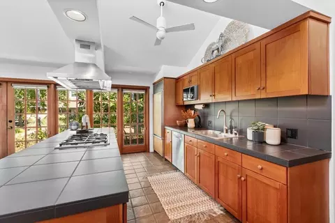Kitchen - 2317 Elendil Ln, Davis, CA 95616 photo 3 of 5