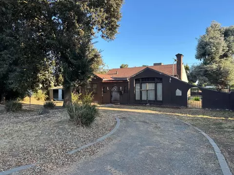 425 Laurel, Modesto, CA 95351 photo 1