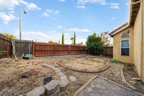 8610 Foxpark Ct, Antelope, CA 95843 photo 28