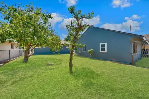 Exterior - 515 Cherry St, Lodi, CA 95240 photo 6 of 8