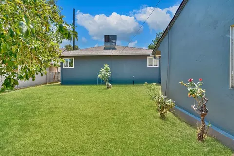 Exterior - 515 Cherry St, Lodi, CA 95240 photo 5 of 8