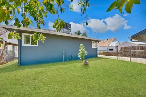 Exterior - 515 Cherry St, Lodi, CA 95240 photo 7 of 8