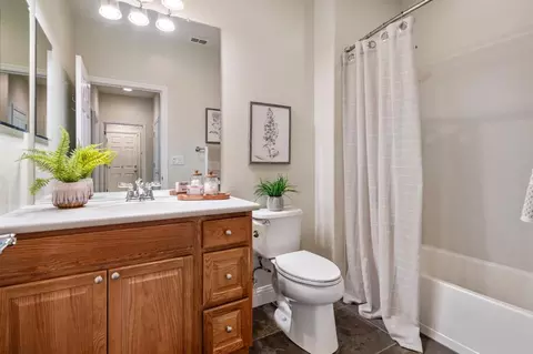 2537 Shadow Berry Dr, Manteca, CA 95336 photo 21