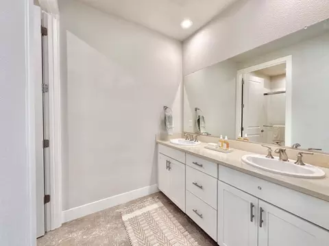 1079 Celebrity Ter, Davis, CA 95616 photo 23