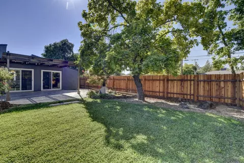 2001 Clearfield Way, Carmichael, CA 95608 photo 24